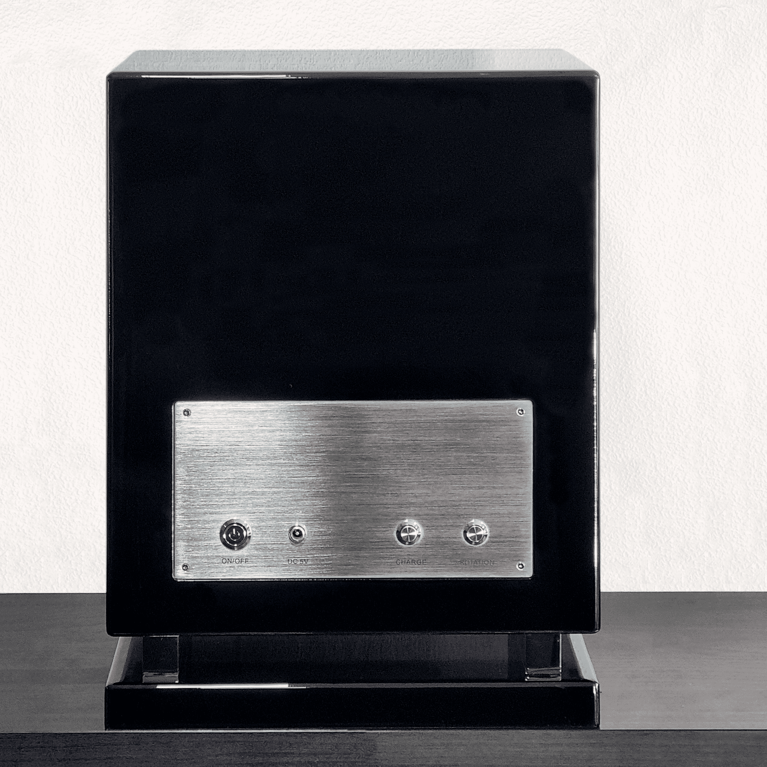 X63 Automatic Winder - Biometric Locking - 4 Watches