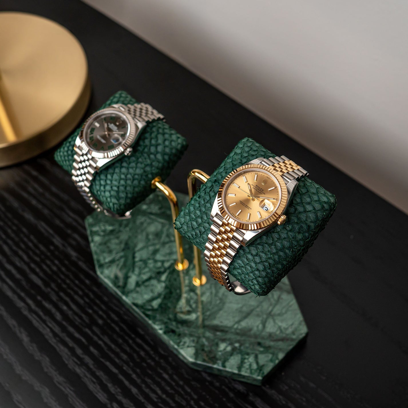 Royal Green Luxury Watch Stand - Double Cushion
