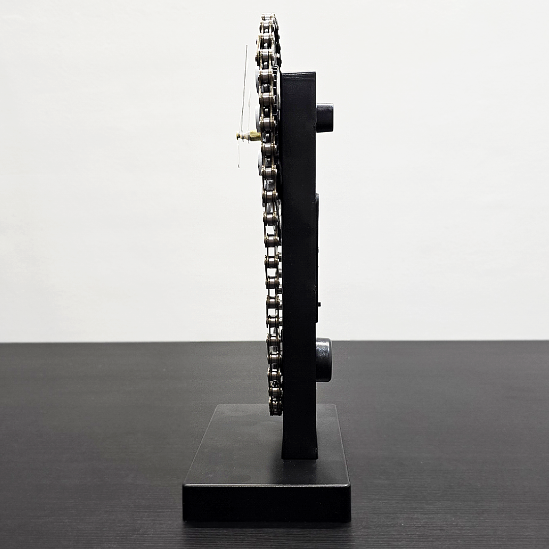 Rotating Gear Chain Clock