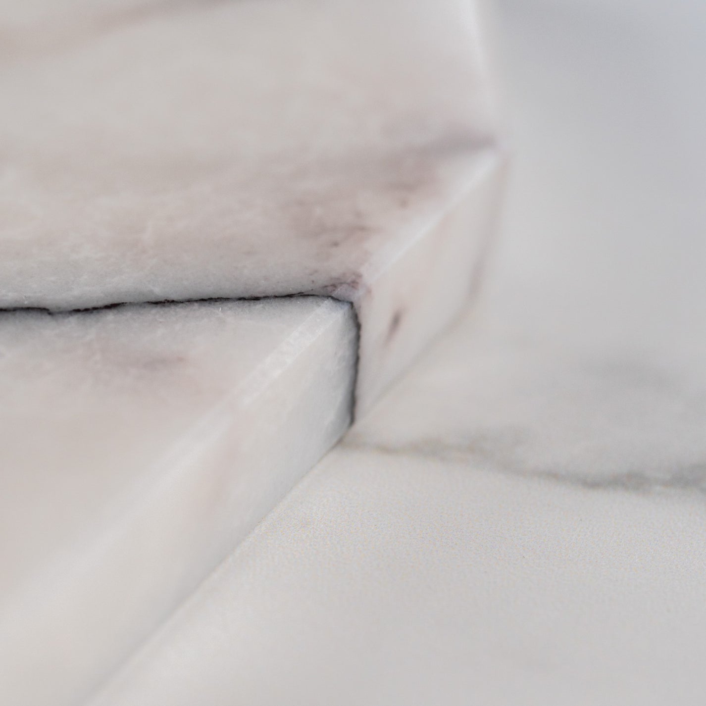 Hexagonal Luxury Watch Stand - Double Cushion - White