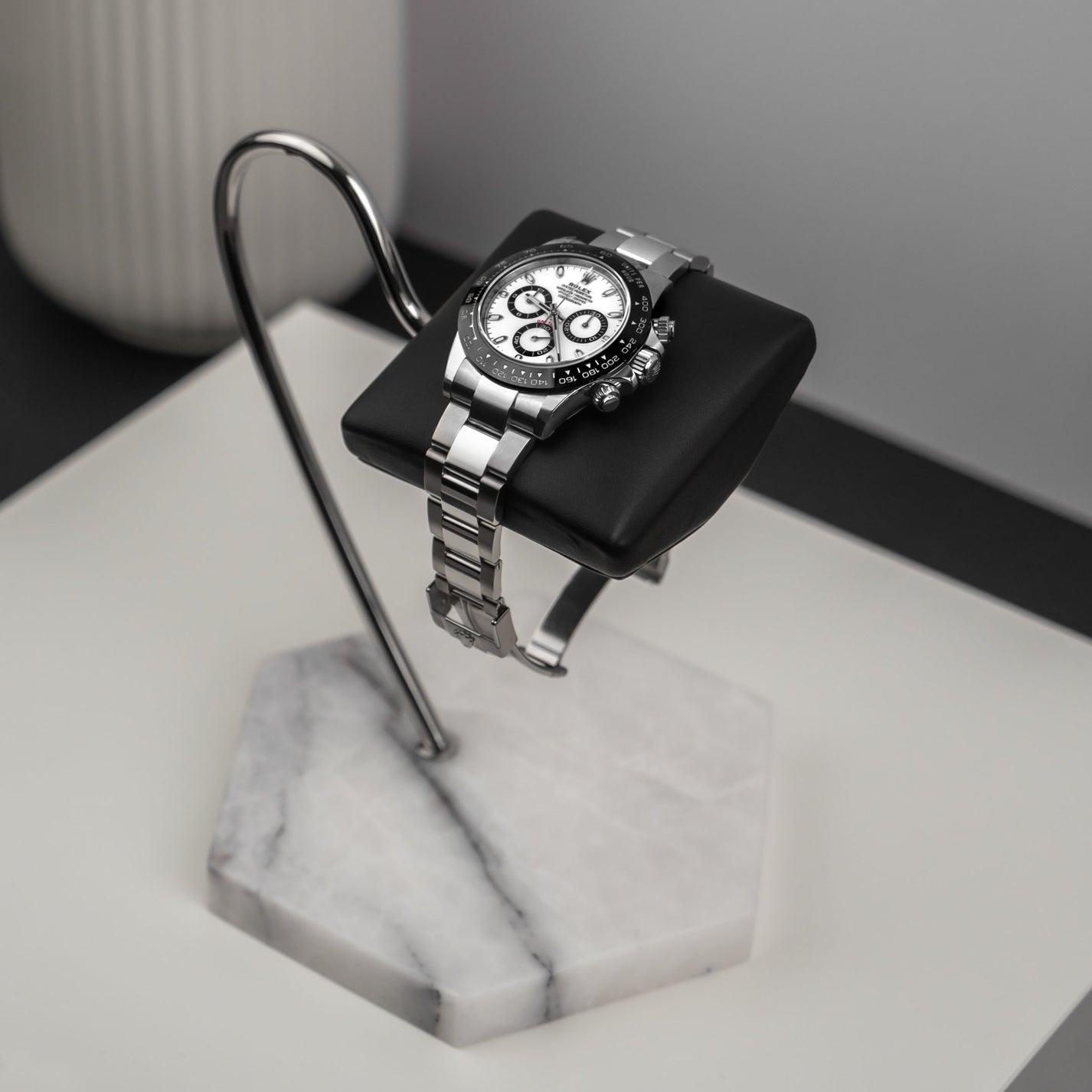 Hexagonal Luxury Watch Stand - Single Cushion - White