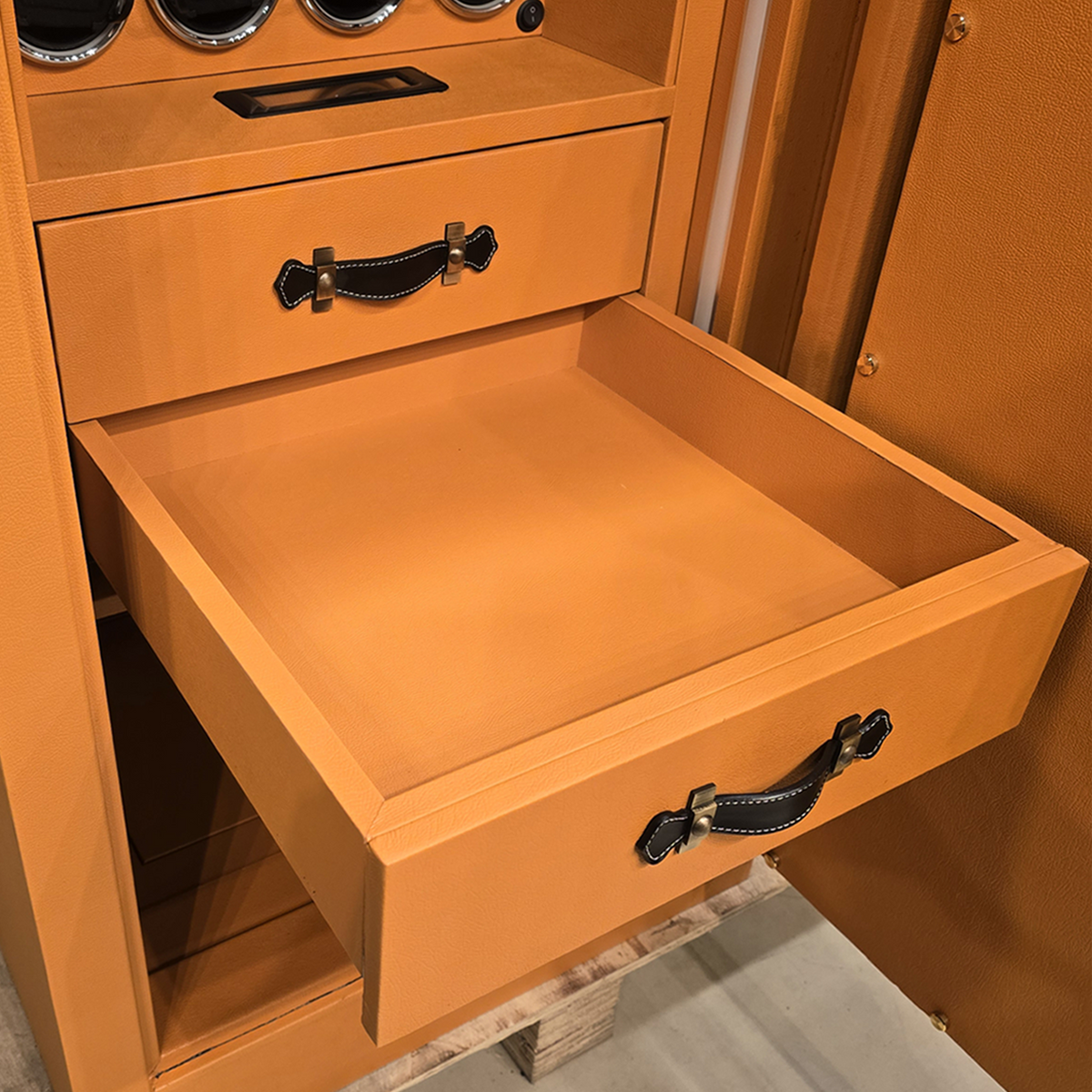 FAWES Elite M Security Safe Locker – Layout 4 drawer detail