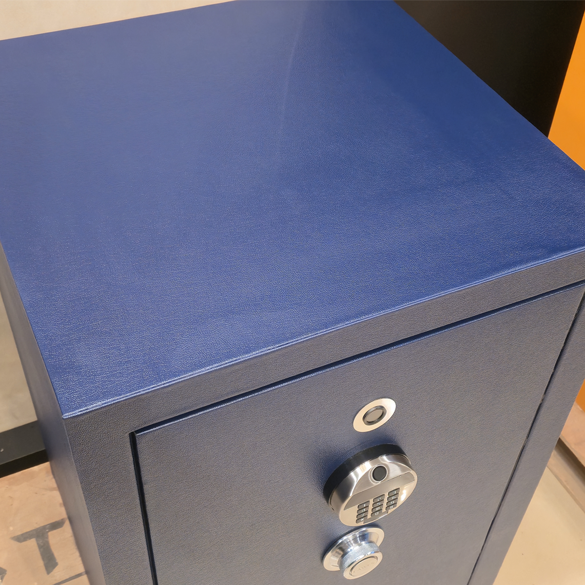 FAWES Elite S Leather Finished Security Safe – Leather Finish Detail