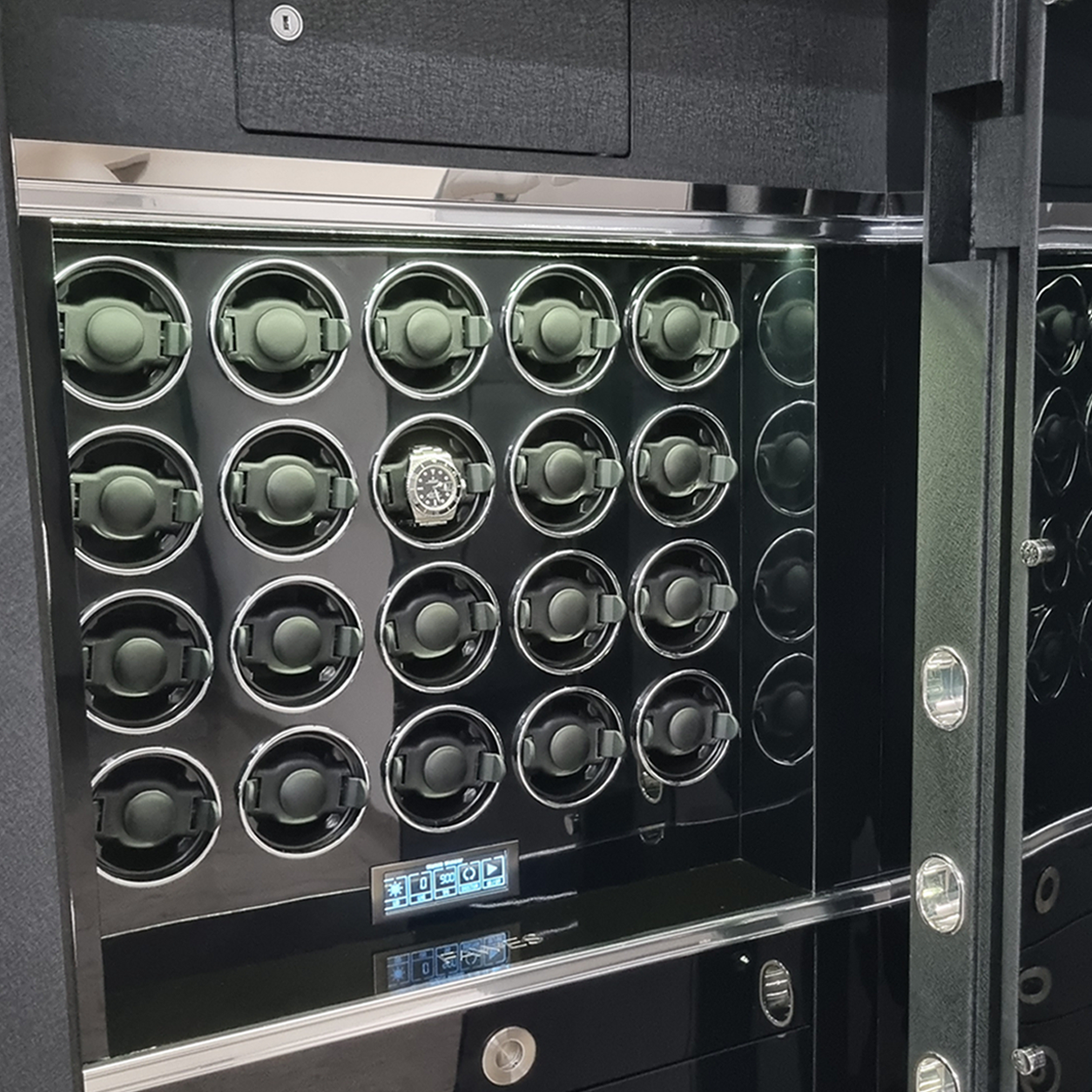 Elite XL - Gloss Black Laminate - Safe Locker