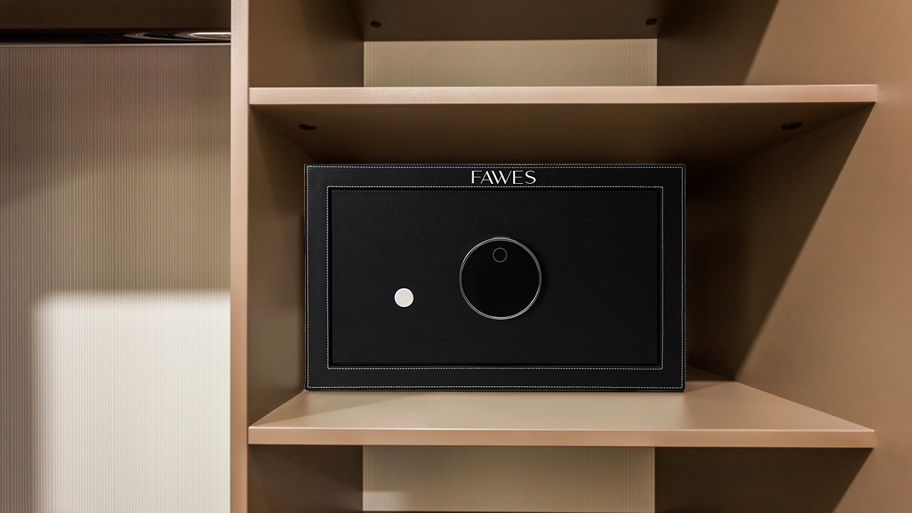 Elite V-8 Safe Locker