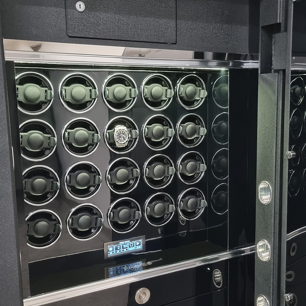 Elite XL - Gloss Black Laminate - Safe Locker