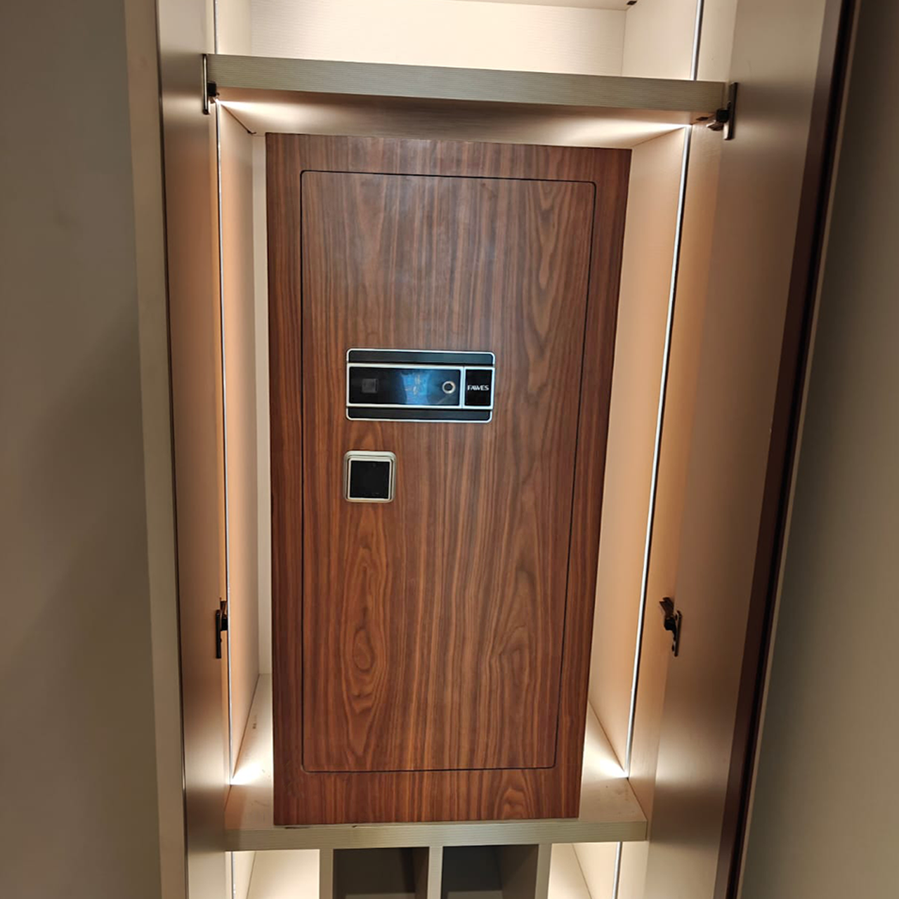 Elite M - Safe Locker